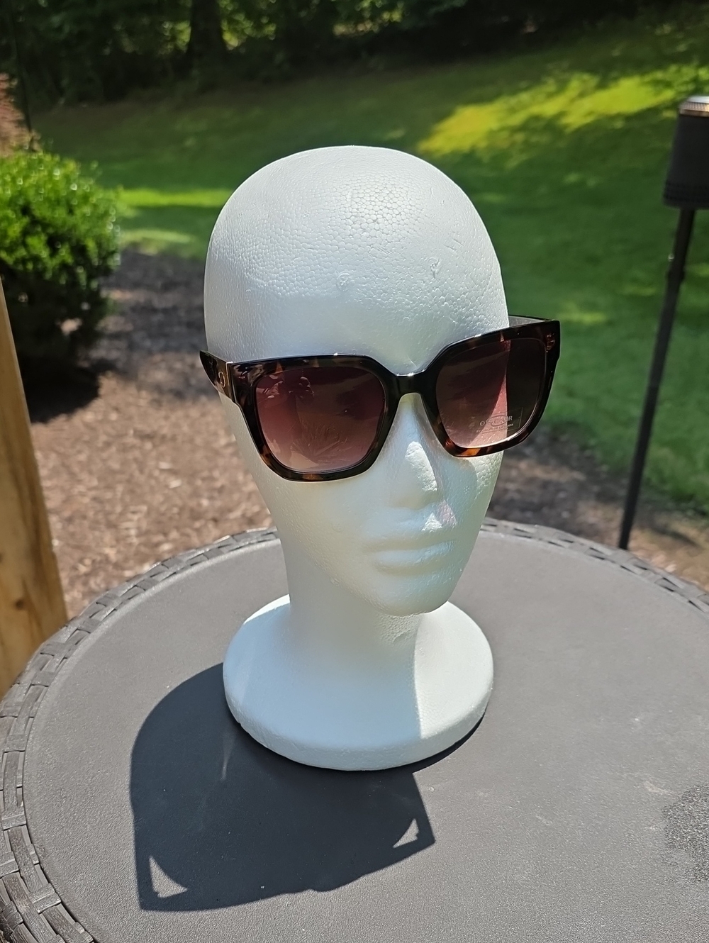 Oscar de la Renta Tortoiseshell Sunglasses with Brown Lenses
